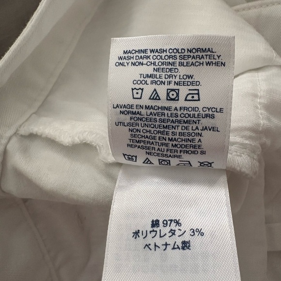 Lands End White Women's Shorts - Excellent Used Condition - Picture 7 of 7